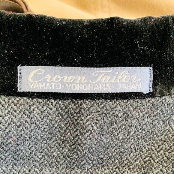 Crown Tailor English Chesterfield Herringbone Overcoat. - Picture 6 of 11